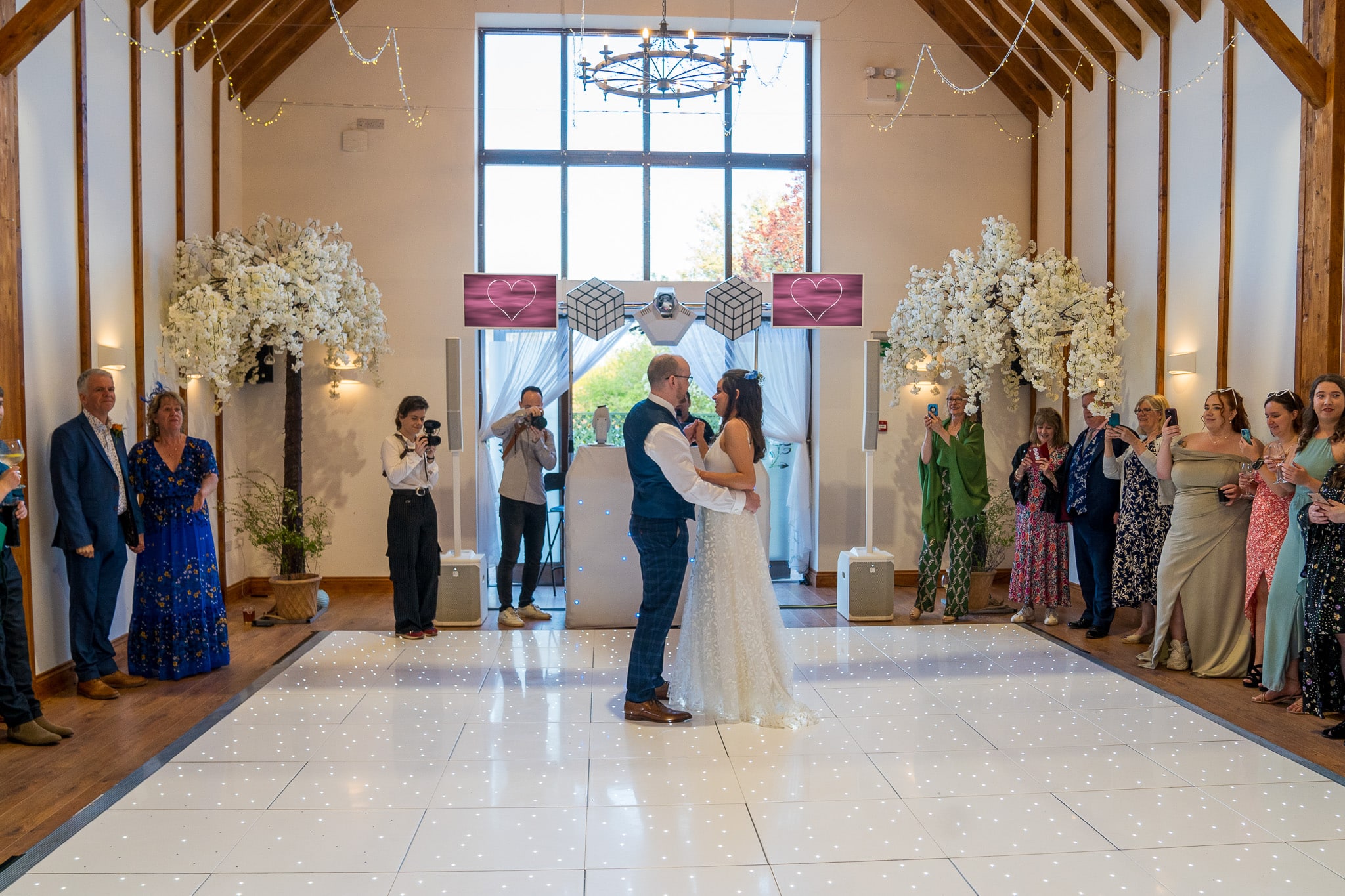 Fill The Floor Discos | Wedding & Party DJ Hire in Buckinghamshire & Hertfordshire