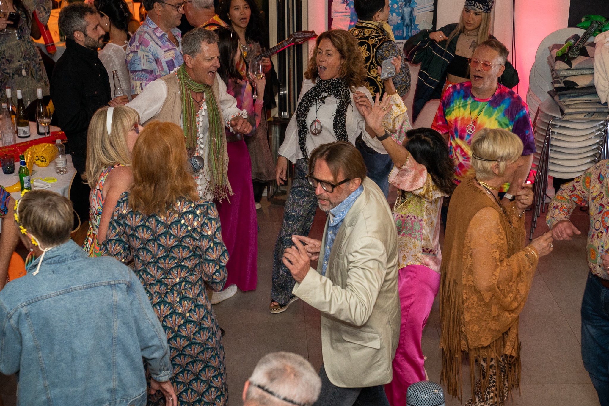 Fill The Floor Discos | Wedding & Party DJ Hire in Buckinghamshire & Hertfordshire