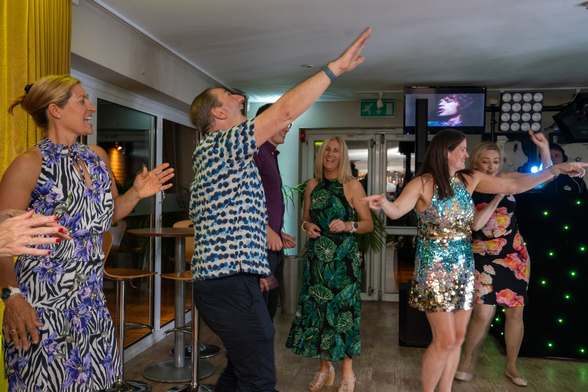 Fill The Floor Discos | Wedding & Party DJ Hire in Buckinghamshire & Hertfordshire