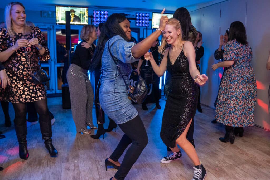 Dancing at Claire&rsquo;s 40th birthday party at Berkhamsted Tennis Club - Fill The Floor Discos