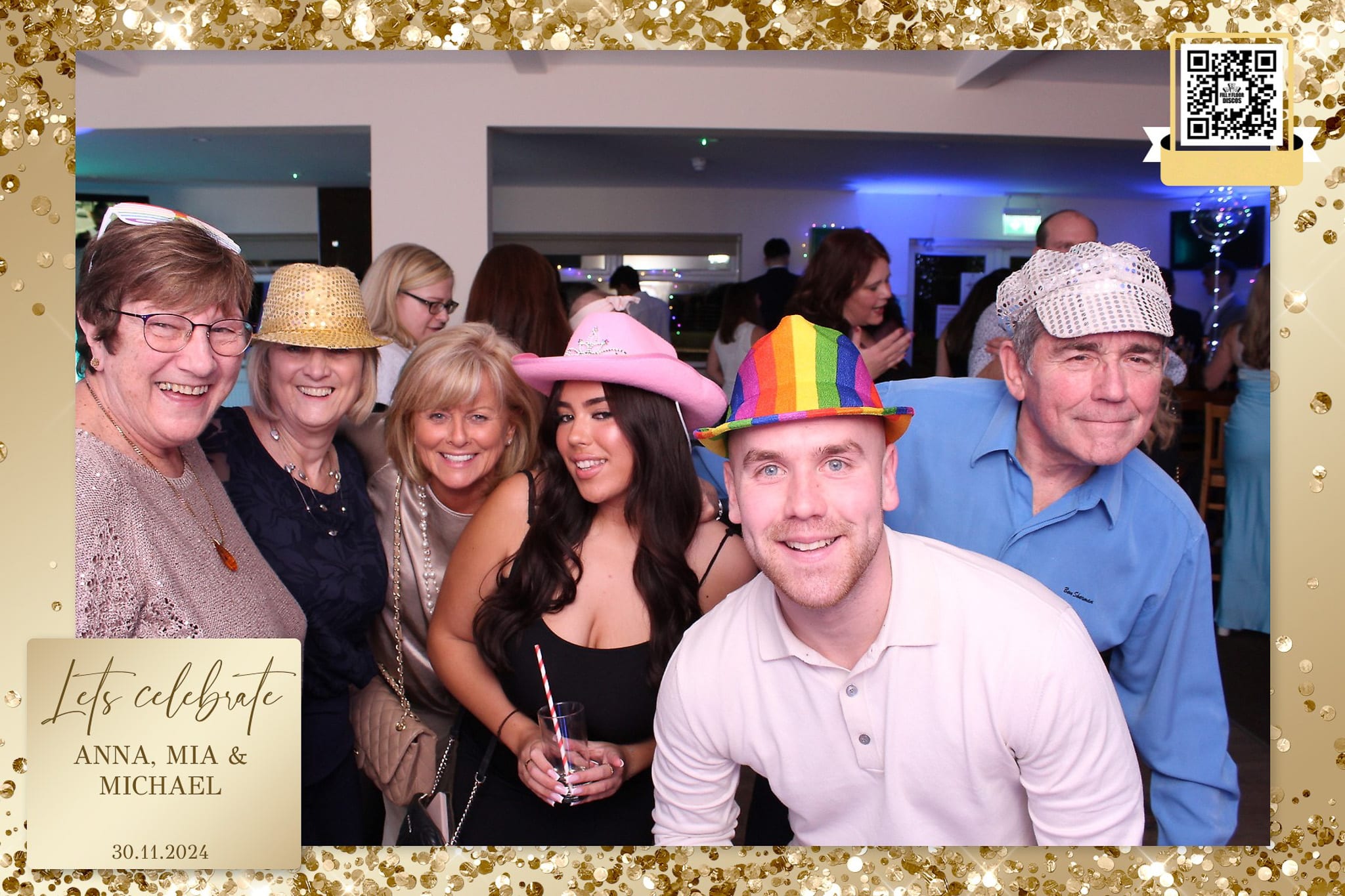Fill The Floor Discos | Wedding & Party DJ Hire in Buckinghamshire & Hertfordshire