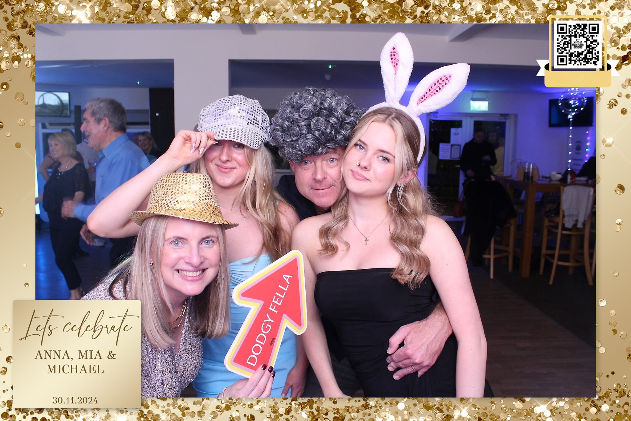 Fill The Floor Discos | Wedding & Party DJ Hire in Buckinghamshire & Hertfordshire