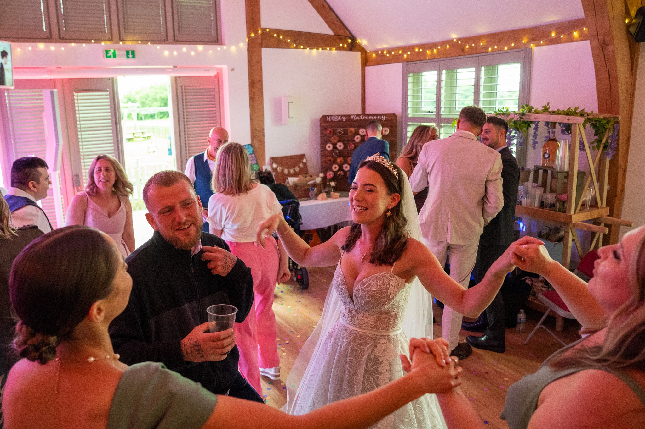Fill The Floor Discos | Wedding & Party DJ Hire in Buckinghamshire & Hertfordshire