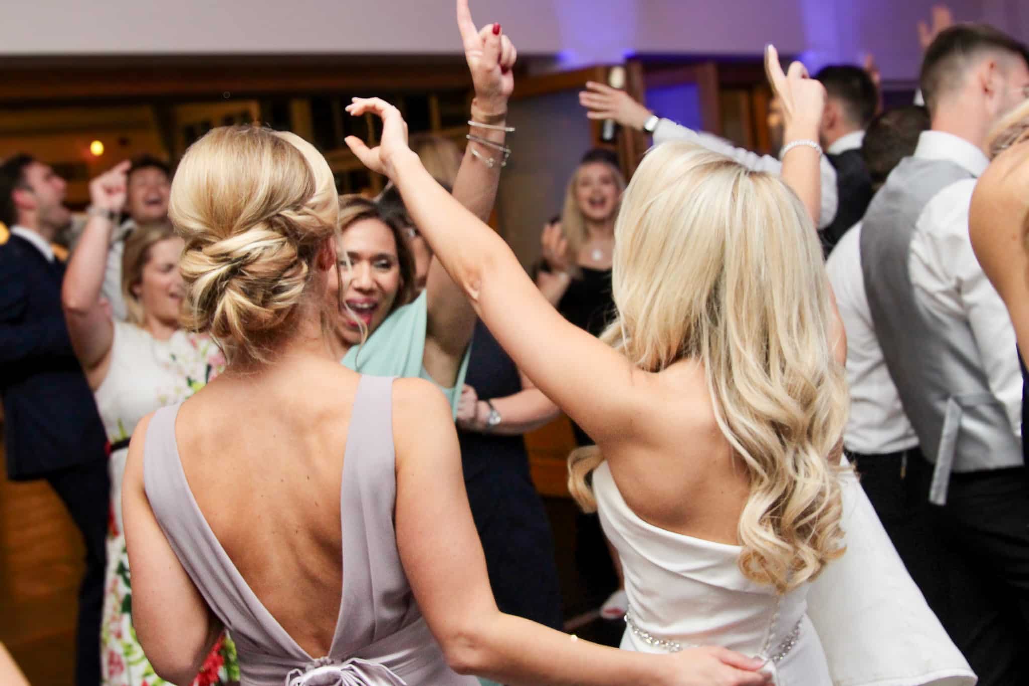 Fill The Floor Discos | Wedding & Party DJ Hire in Buckinghamshire & Hertfordshire