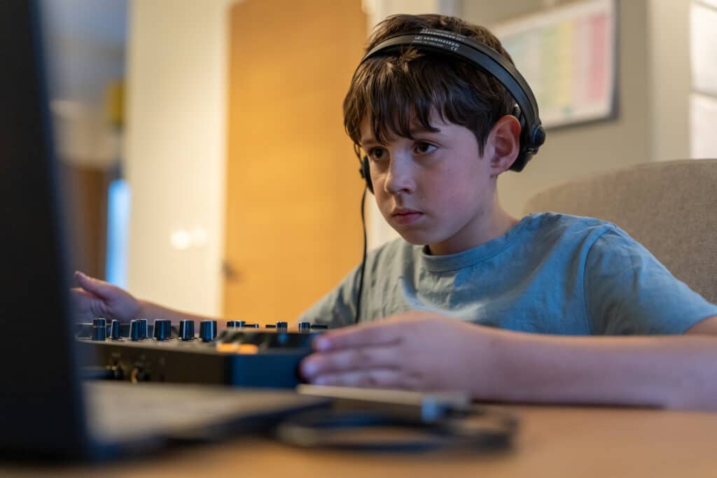 DJ Lessons Weston Turville — a teenager learning to mix on Pioneer DJ decks